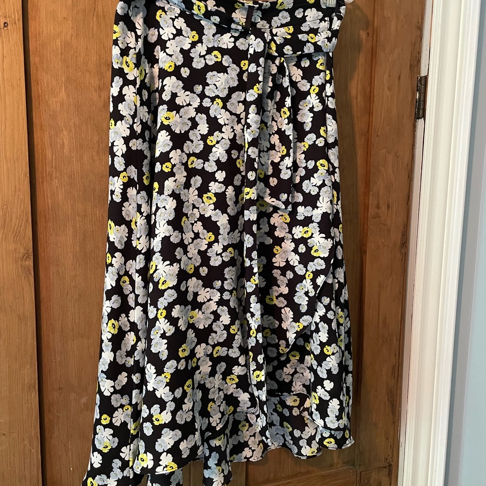 Ann Taylor Size 8 Skirt